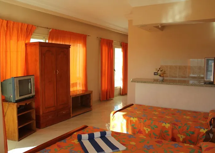 Hostel Golden Rose *