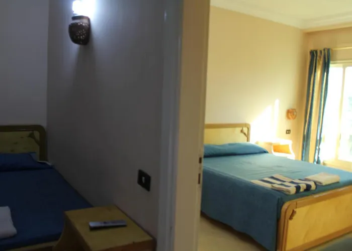 Golden Rose Hostel