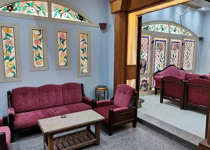 Golden Rose Hostel
