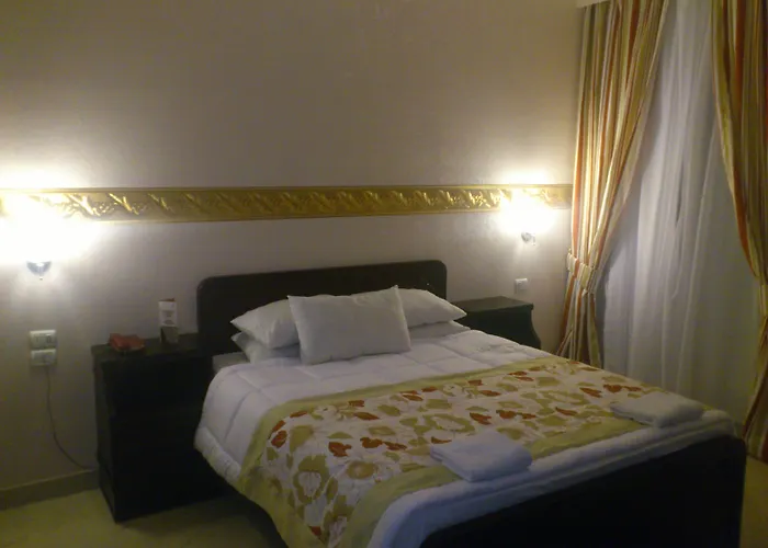 Hostel Golden Rose *