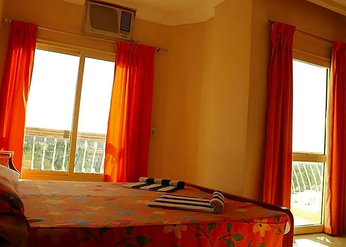 Hostel Golden Rose *